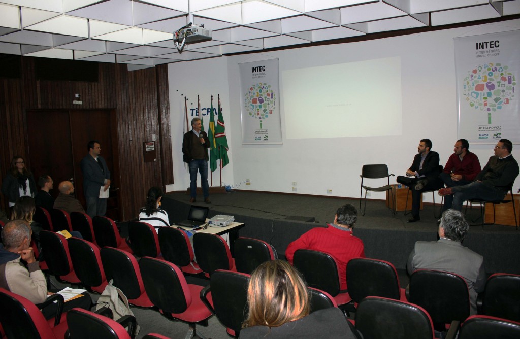 A Incubadora Tecnológica do Tecpar (Intec) realizou no campus CIC do Instituto de Tecnologia do Paraná (Tecpar), na sexta-feira (3), o "XXI Workshop Intec", que nesta edição teve como tema "Tendências de Tecnologia: Caminhos para Empreender"